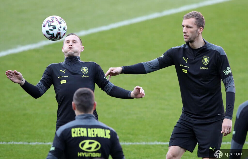 持在一个非 持在一个非