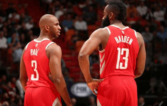 在赛场上相 在赛场上相