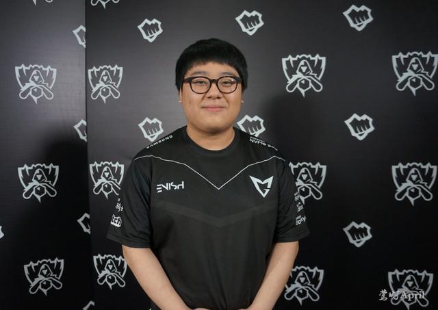 他在新援融 他在新援融